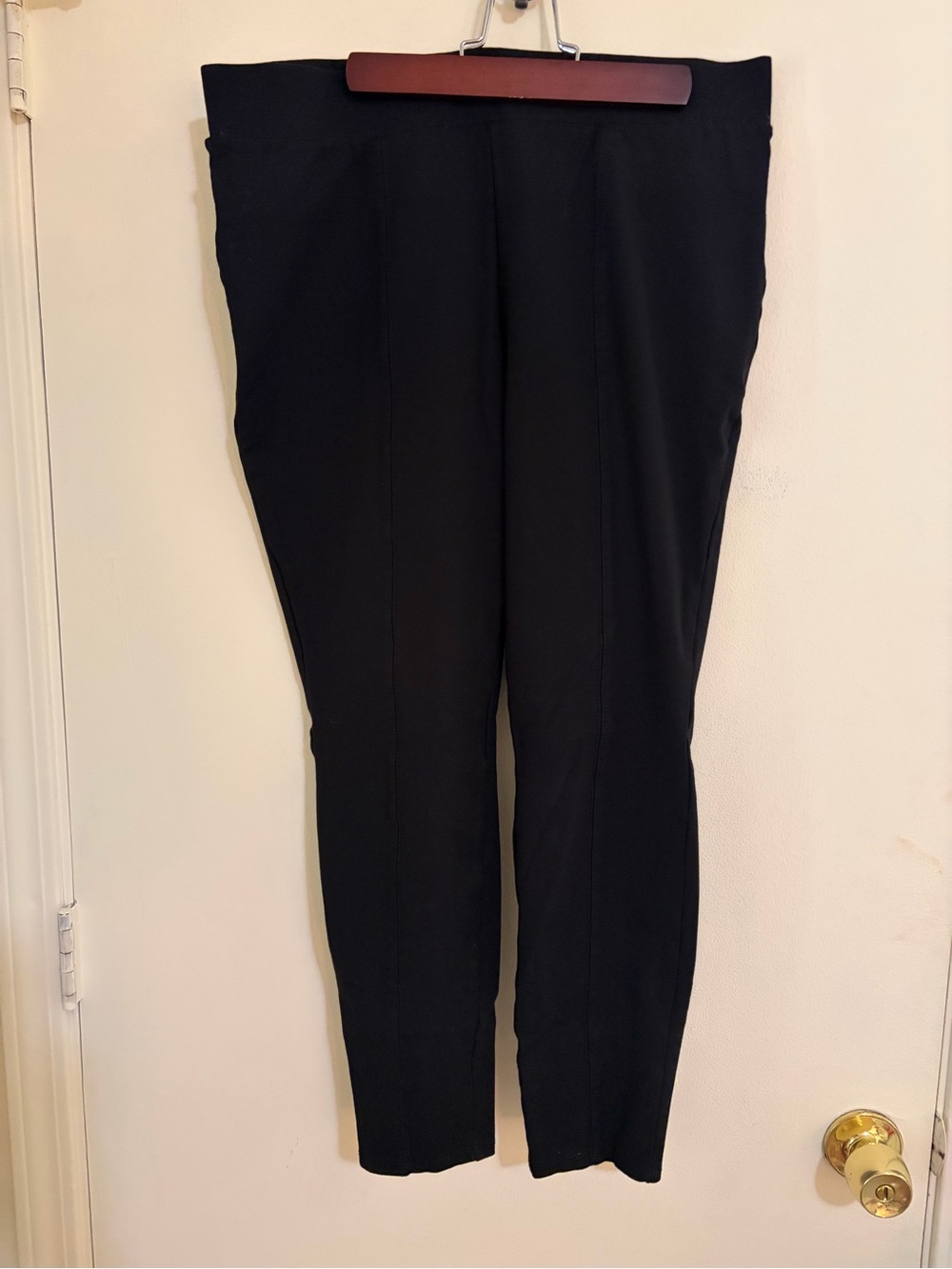 Time and Tru Black Women's Stretch Pull-On Pants